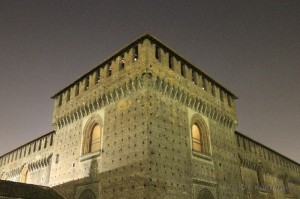 Castello Sforzesco di notte.