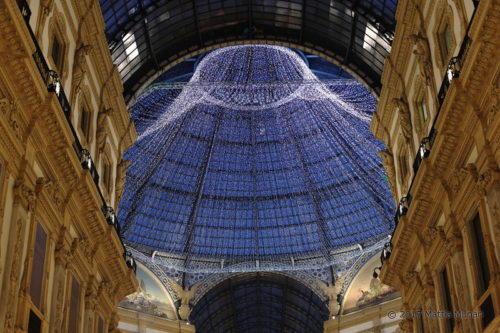 Addobbi natalizi in galleria Vittorio Emanuele a Milano