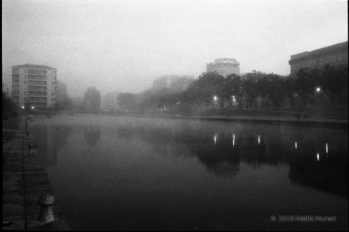 Darsena con nebbiolina a pelo d'acqua